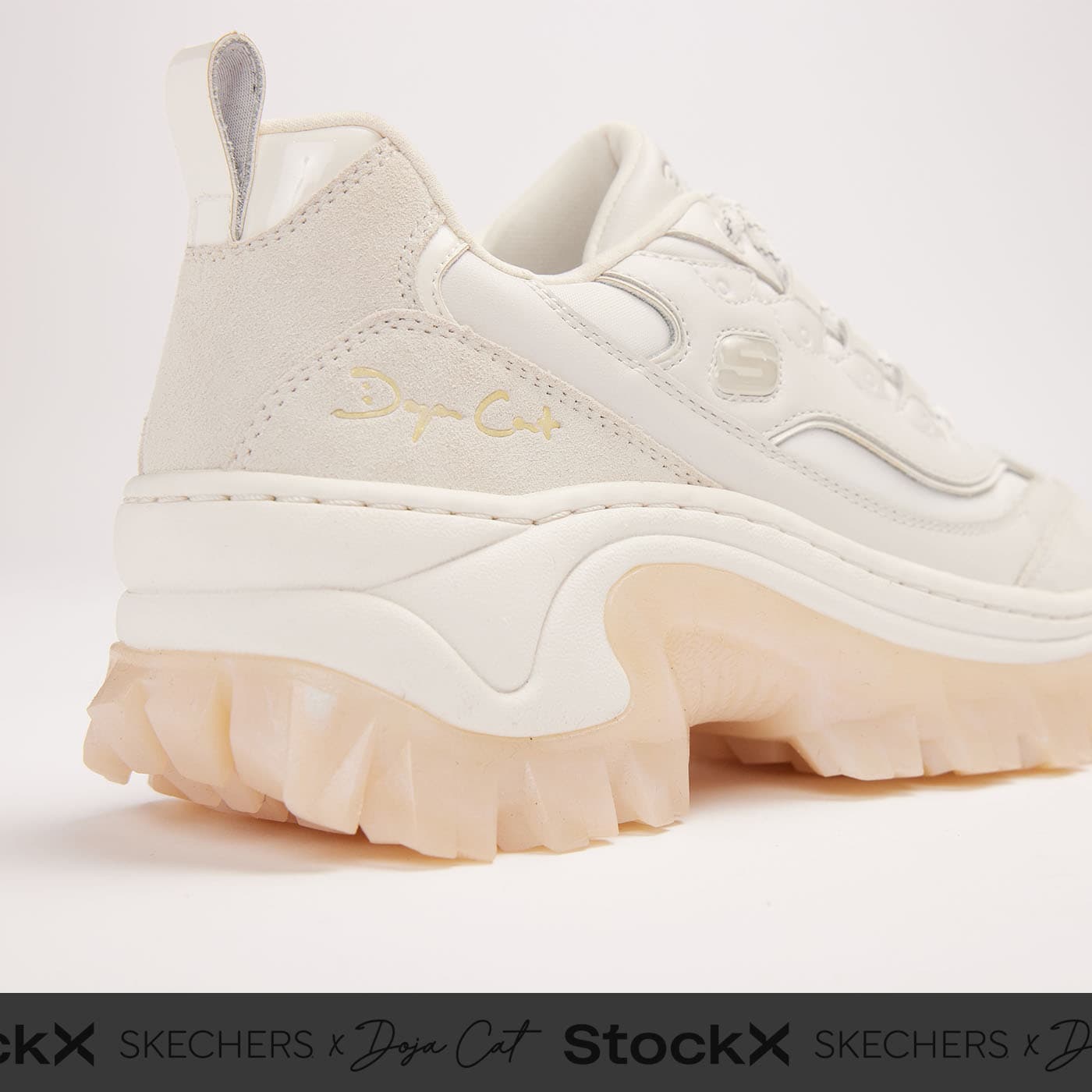 Doja Cat x @SKECHERS available now exclusively on @StockX 👟👹 Globa