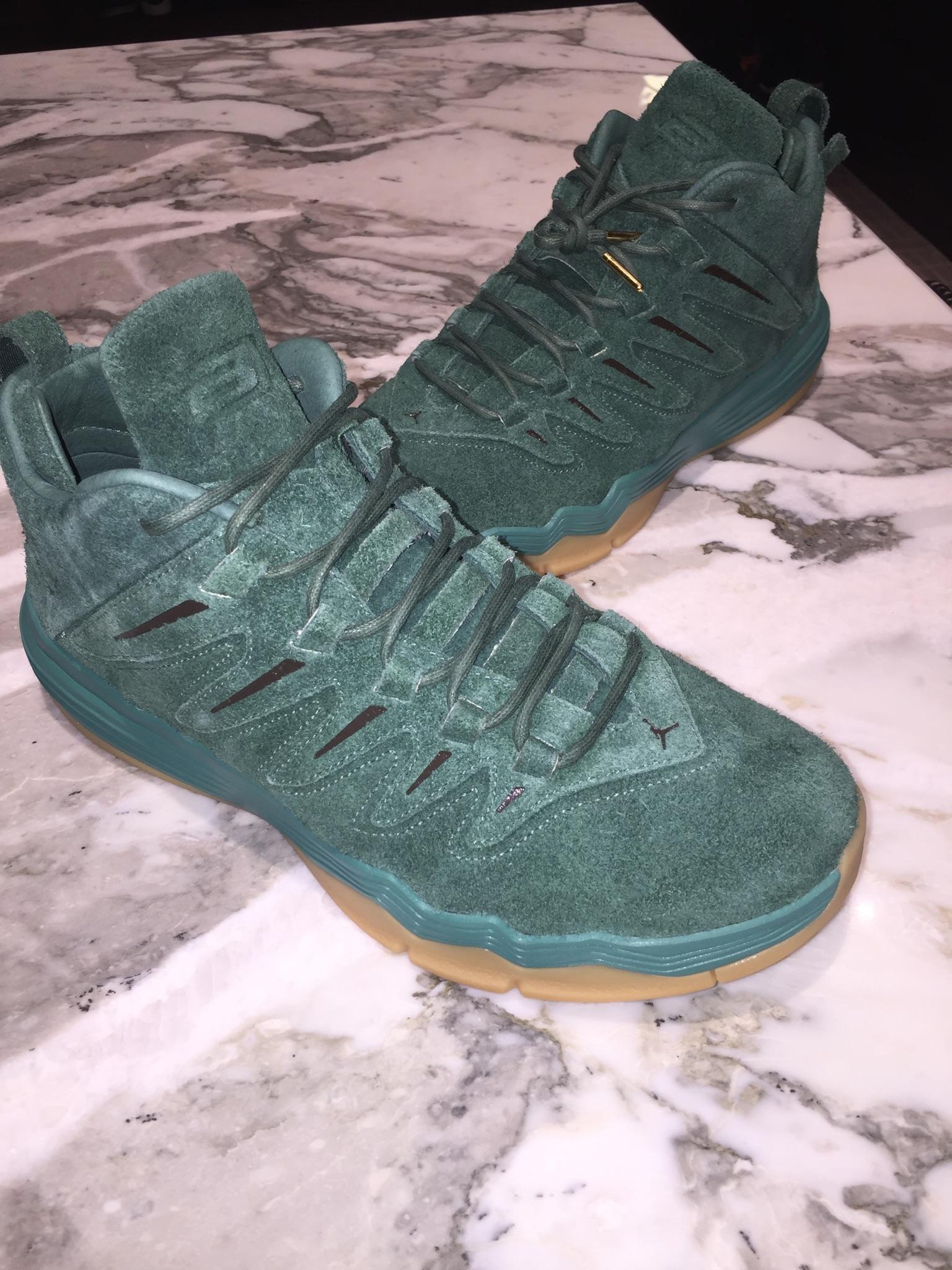 mark wahlberg jordan 4 stock x