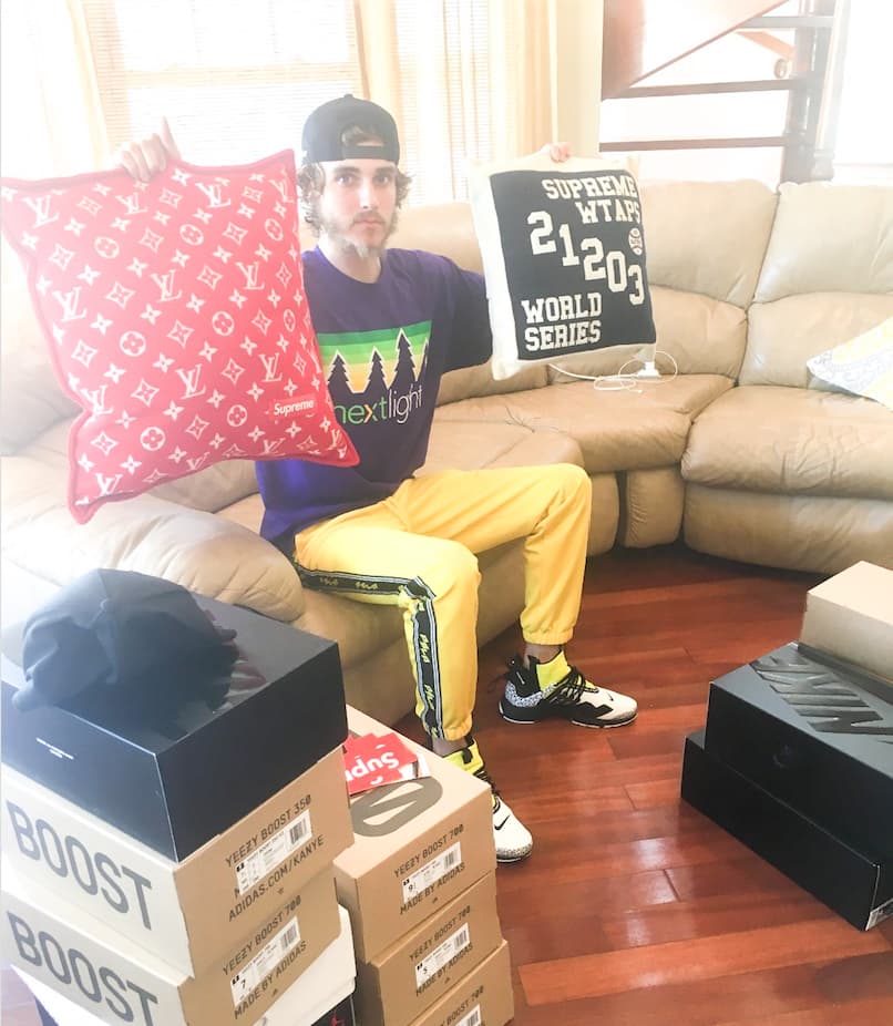 Supreme WTAPS 09aw WORLD SERIES クッション StockX Select: Win A Set Of Supreme Collaborative Cushions