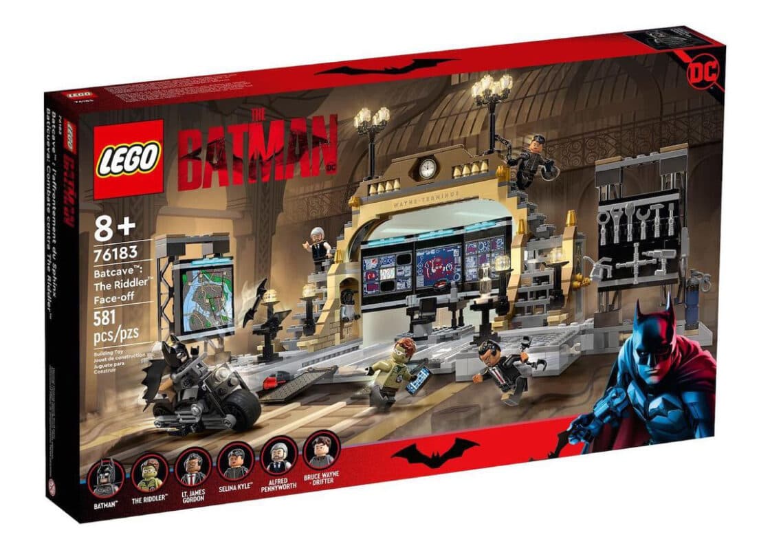 LEGO did everything right with its new 2,500-piece vintage Batman set